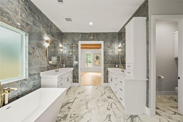 206 Faust Lane, Houston, TX 77024