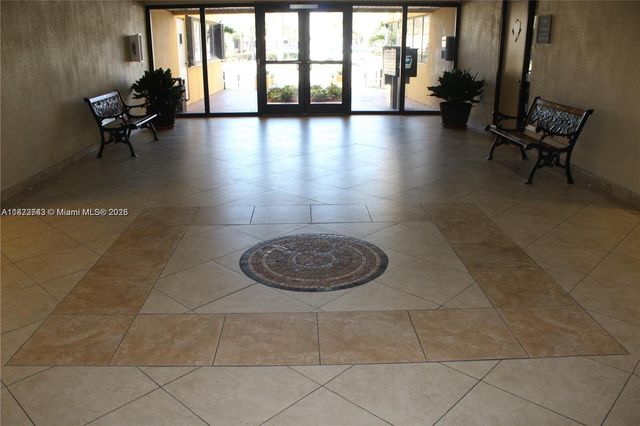 8370 W Flagler St 110, Miami, FL 33144