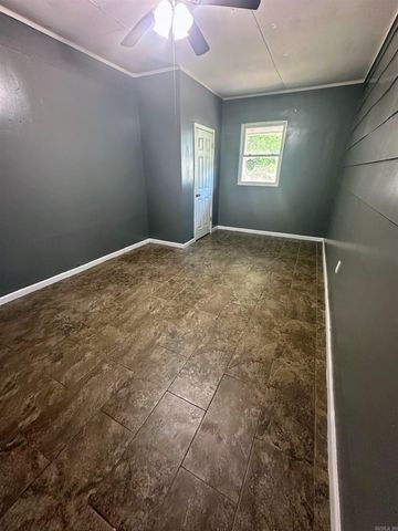 417 Lindenhurst, North Little Rock, AR 72118