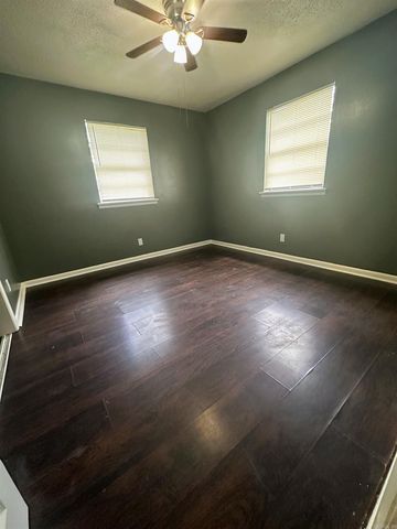 417 Lindenhurst, North Little Rock, AR 72118