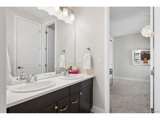 7840 E 32nd Ave, Denver, CO 80238