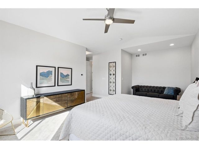 7840 E 32nd Ave, Denver, CO 80238