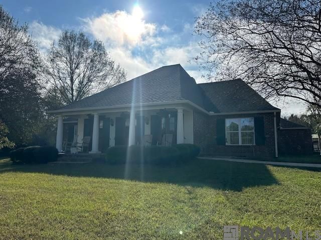 8924 Peterson Rd, St Francisville, LA 70775