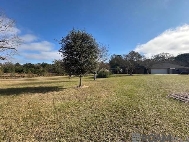 8924 Peterson Rd, St Francisville, LA 70775