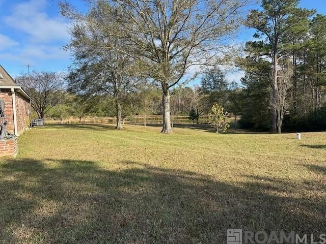 8924 Peterson Rd, St Francisville, LA 70775