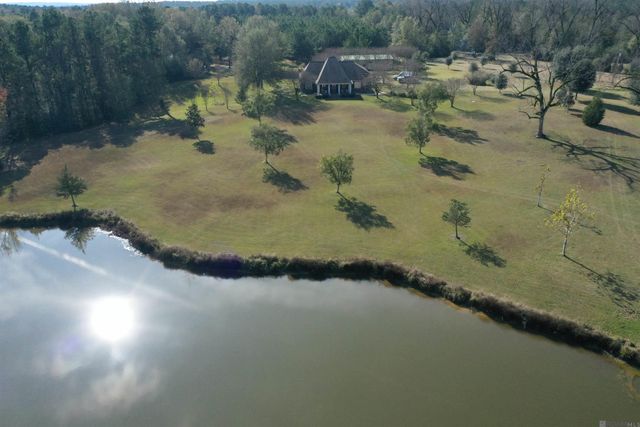 8924 Peterson Rd, St Francisville, LA 70775