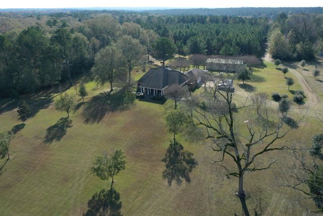 8924 Peterson Rd, St Francisville, LA 70775
