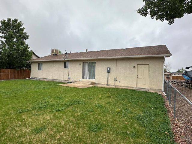 629 S Rogers Dr, Pueblo West, CO 81007
