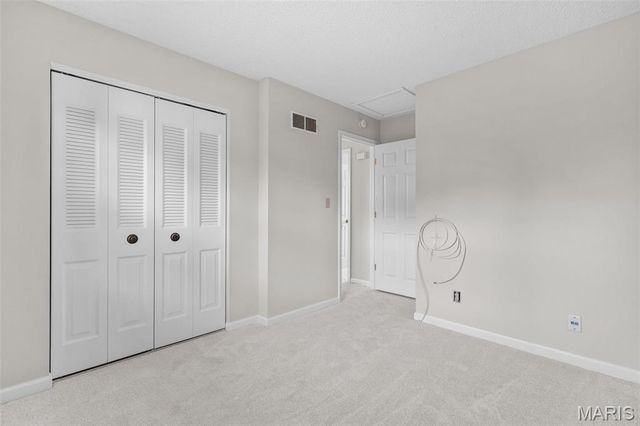 8813 Wrenwood Lane, St Louis, MO 63144
