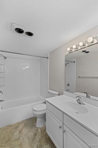 8813 Wrenwood Lane, St Louis, MO 63144