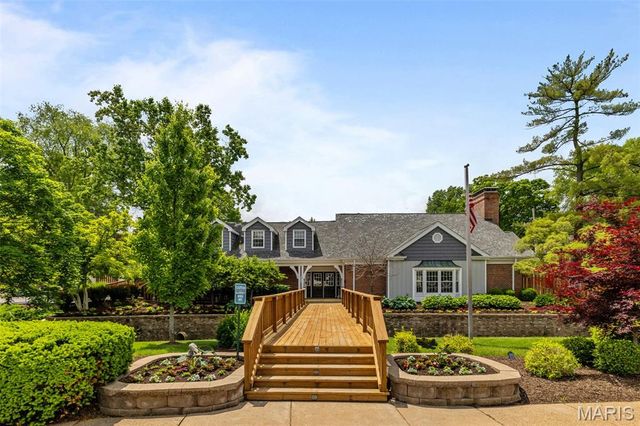 8813 Wrenwood Lane, St Louis, MO 63144