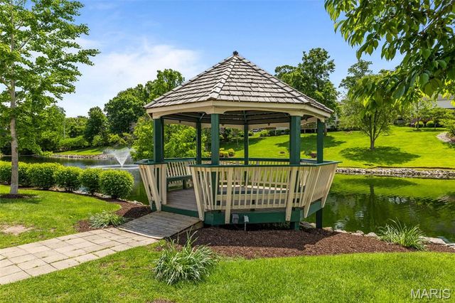 8813 Wrenwood Lane, St Louis, MO 63144