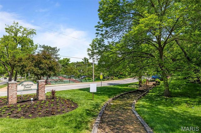 8813 Wrenwood Lane, St Louis, MO 63144