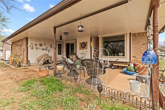 1611 N Orchard Terrace, Mustang, OK 73064