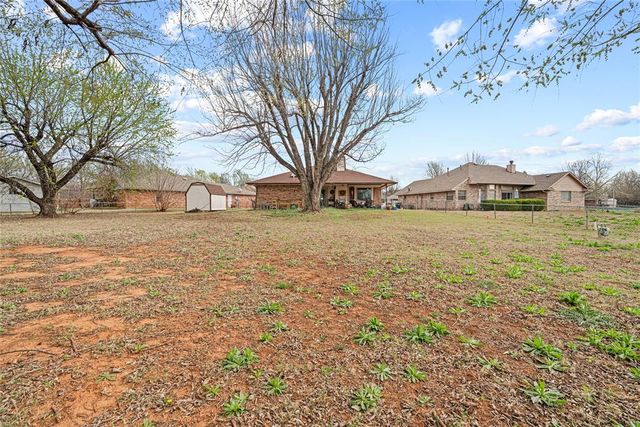 1611 N Orchard Terrace, Mustang, OK 73064