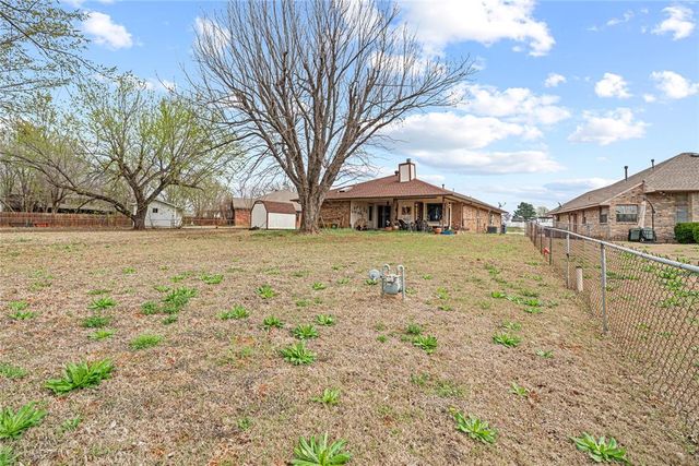 1611 N Orchard Terrace, Mustang, OK 73064