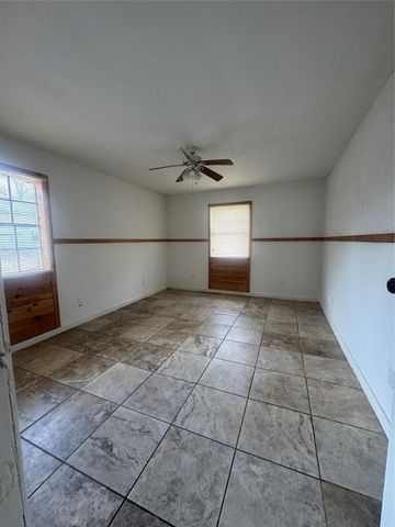 9113 Oak Knoll Lane, Houston, TX 77078