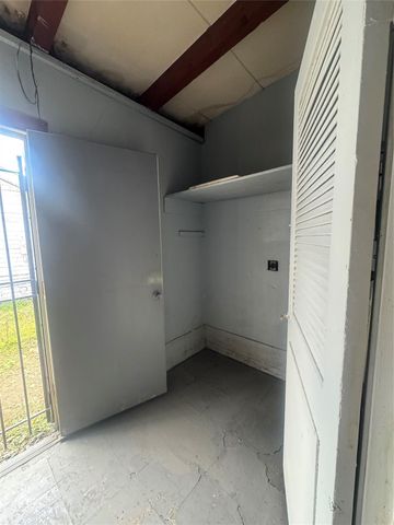 9113 Oak Knoll Lane, Houston, TX 77078