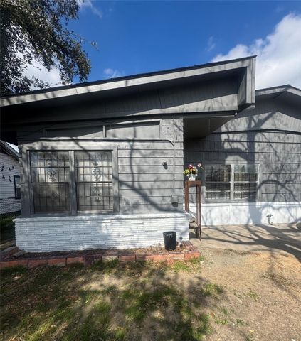 9113 Oak Knoll Lane, Houston, TX 77078