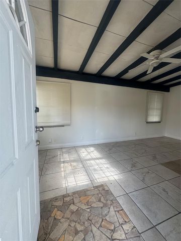 9113 Oak Knoll Lane, Houston, TX 77078