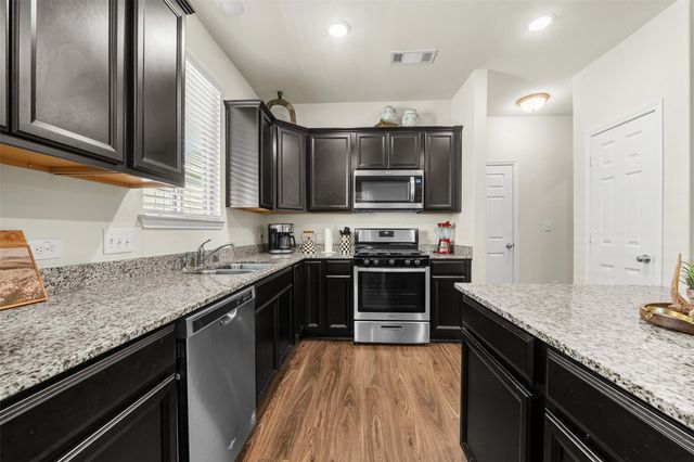 4041 Timber Sapp Drive, Conroe, TX 77304