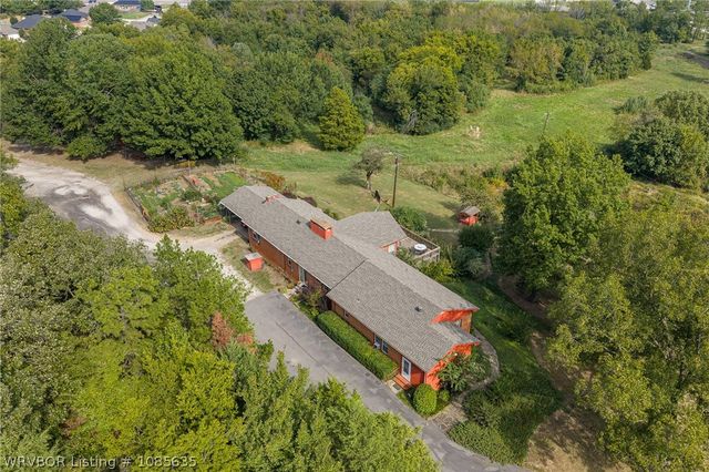 5710 Geren Road, Fort Smith, AR 72916