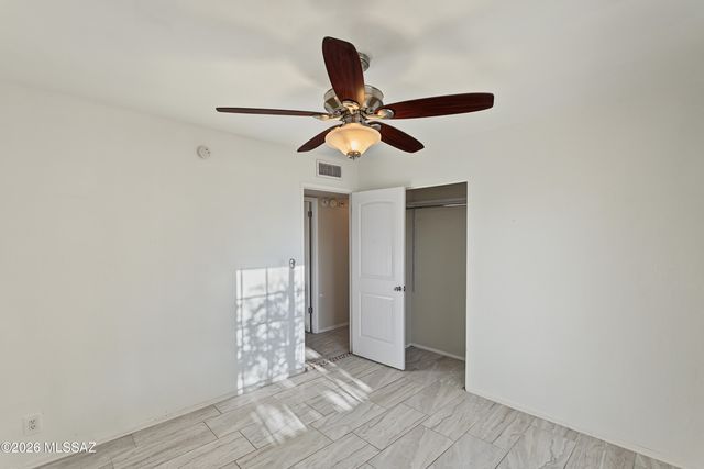 810 S Sarnoff Drive, Tucson, AZ 85710