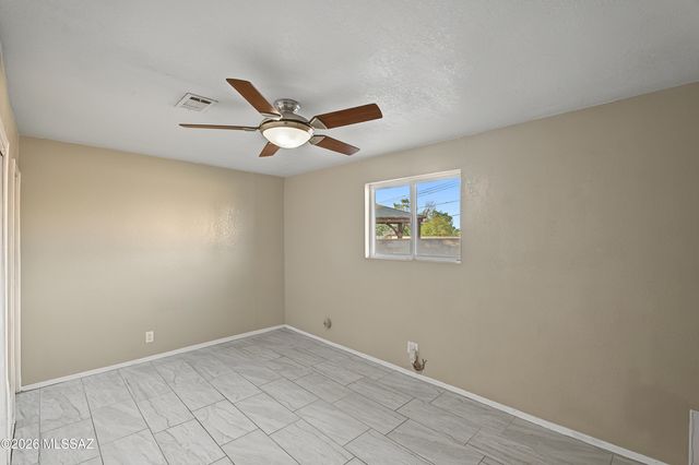 810 S Sarnoff Drive, Tucson, AZ 85710