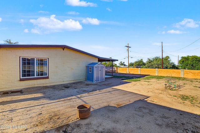 810 S Sarnoff Drive, Tucson, AZ 85710