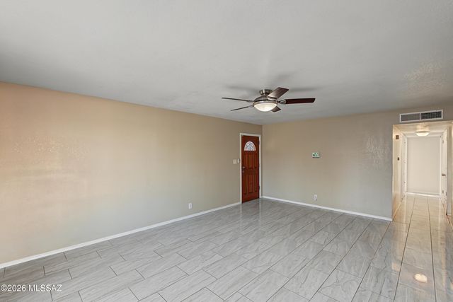 810 S Sarnoff Drive, Tucson, AZ 85710