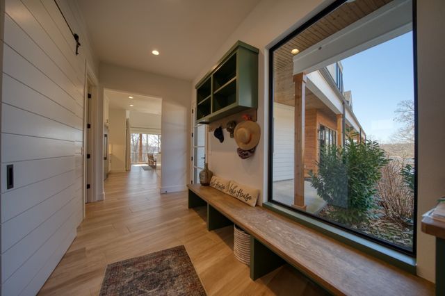 14087 Ozark Drive, Garfield, AR 72732