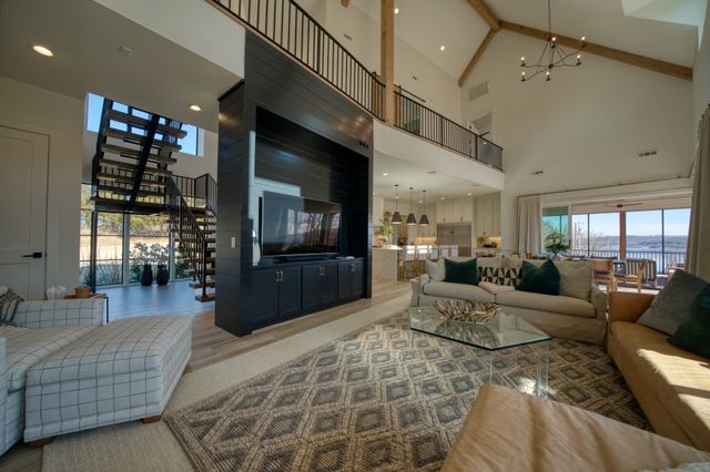 14087 Ozark Drive, Garfield, AR 72732