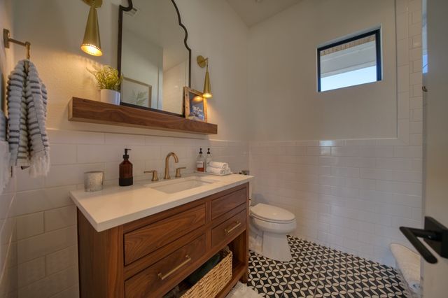 14087 Ozark Drive, Garfield, AR 72732