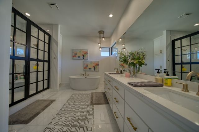 14087 Ozark Drive, Garfield, AR 72732