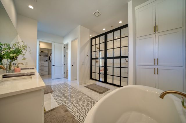 14087 Ozark Drive, Garfield, AR 72732