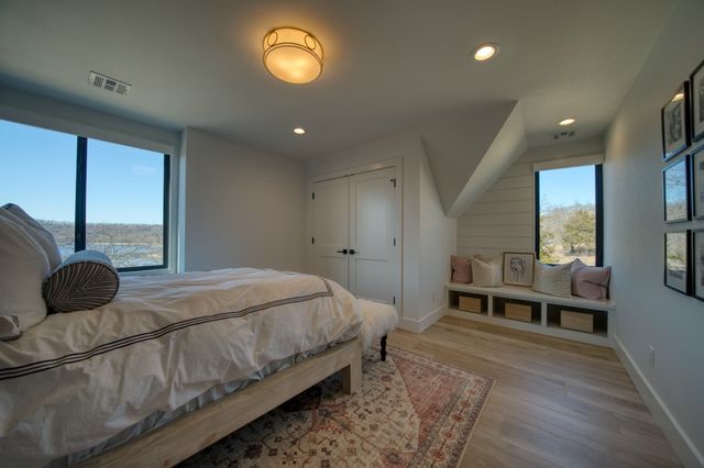 14087 Ozark Drive, Garfield, AR 72732