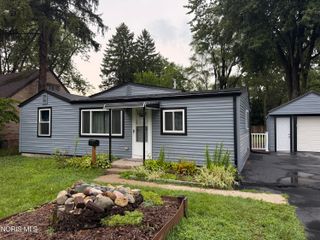 5518 Fenwick Drive, Toledo, OH 43623
