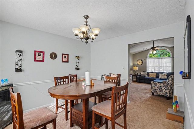 200 Treetop Drive, Hampton, GA 30228