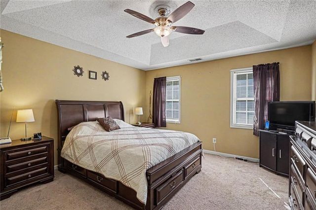 200 Treetop Drive, Hampton, GA 30228