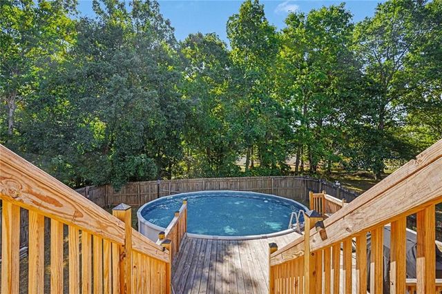 200 Treetop Drive, Hampton, GA 30228