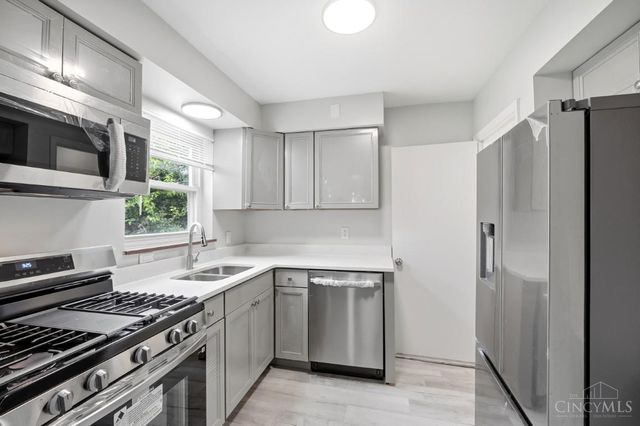 1906 Acorn Drive, North College Hill, OH 45231