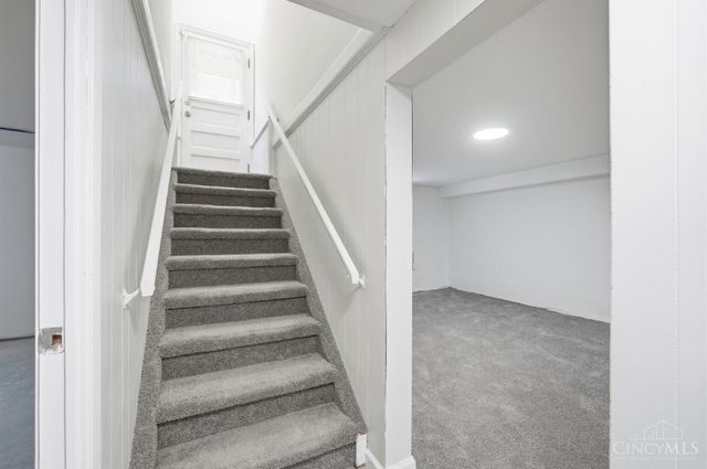 1906 Acorn Drive, North College Hill, OH 45231
