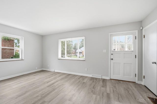 1906 Acorn Drive, North College Hill, OH 45231