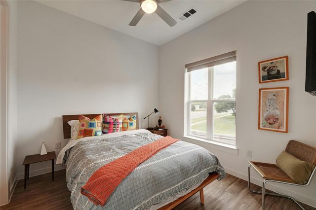 4901 Springdale RD 102, Austin, TX 78723