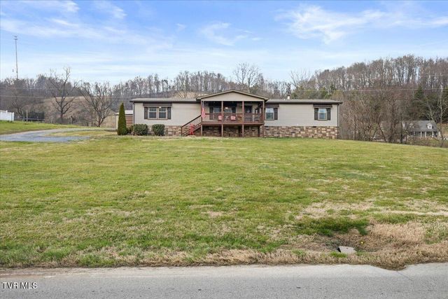 933 Hunting Hill Road, Piney Flats, TN 37686