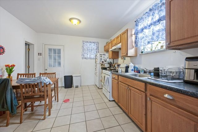 934 W 35th Place, Chicago, IL 60609