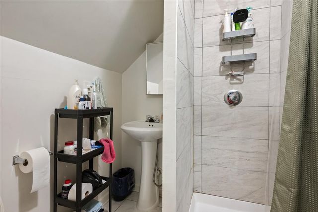 934 W 35th Place, Chicago, IL 60609