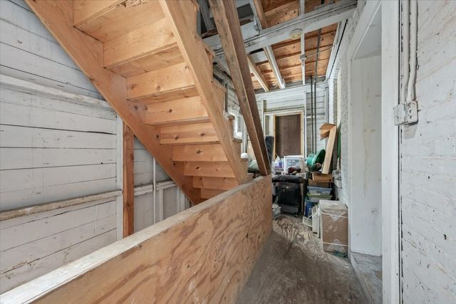 934 W 35th Place, Chicago, IL 60609