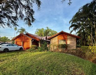 1533 NW 111 Avenue, Coral Springs, FL 33071