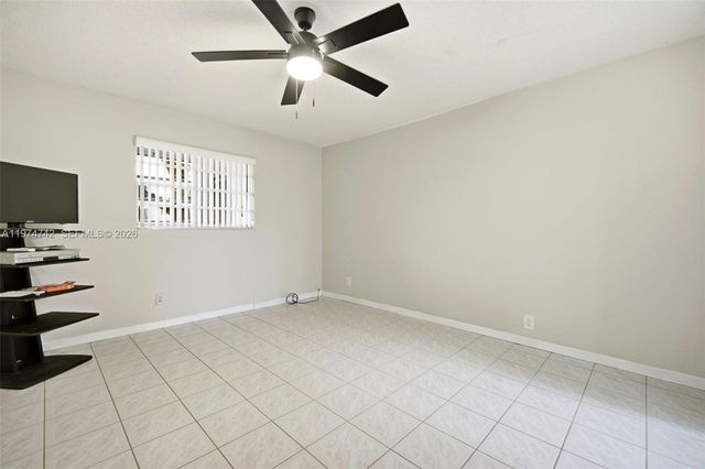 4270 NW 40th Street 104, Lauderdale Lakes, FL 33319